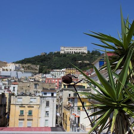 Отель Sui Tetti Di Napoli Экстерьер фото
